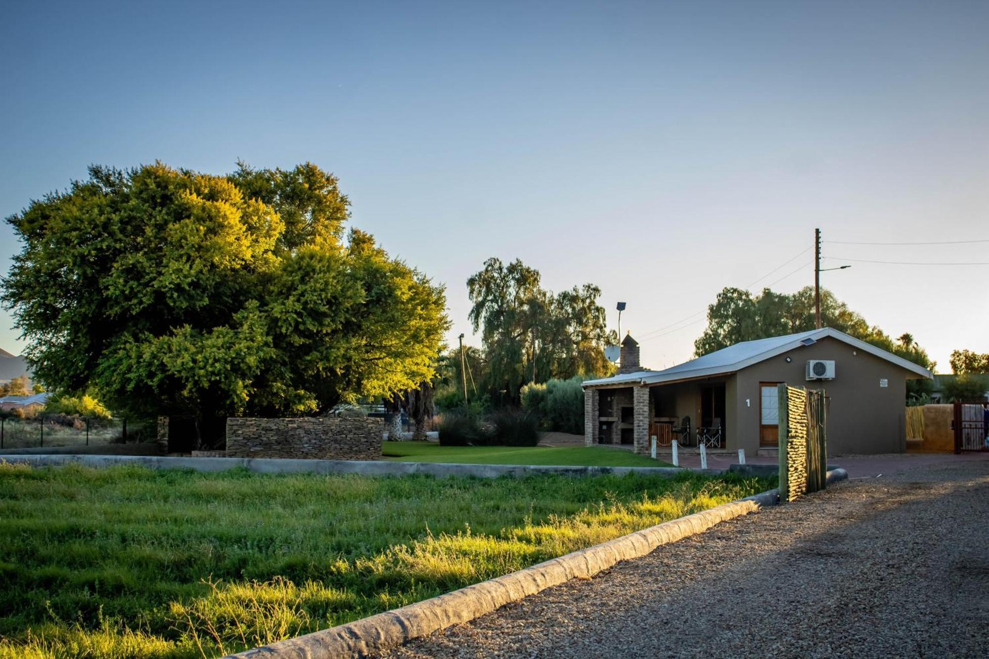 Tarantula Guest House Calvinia 외부 사진